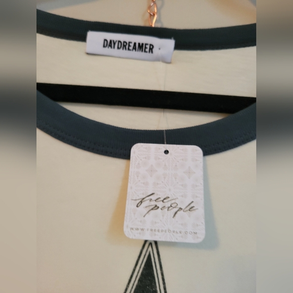 Daydreamer by Free people star tee size Large - Picture 2 of 9